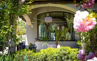 Resedinta spectaculoasa  – Vila exclusivista deschidere directa la lac - Poză 40