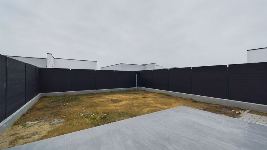 Duplex modern, pe parter, amplasat într-o zonă liniștită din Moșnița Nouă - Poză 13