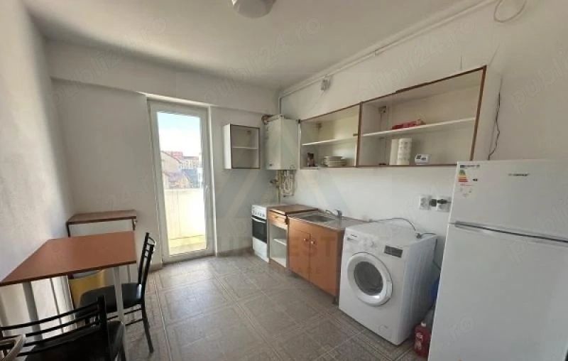 Garsoniera 37 mp balcon etaj 3 cu lift zona Mihai Viteazu - Poză 4