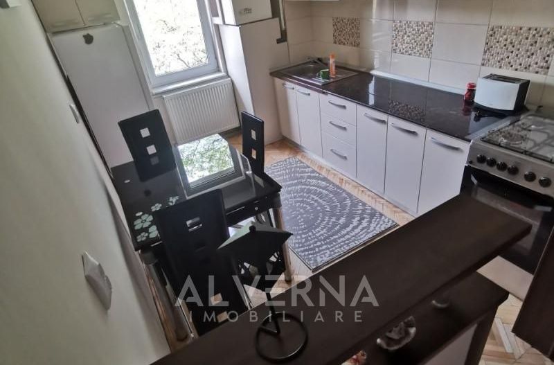 Apartament 3 camere | 70 mp | balcon | parcare | zona centrala - Poză 6