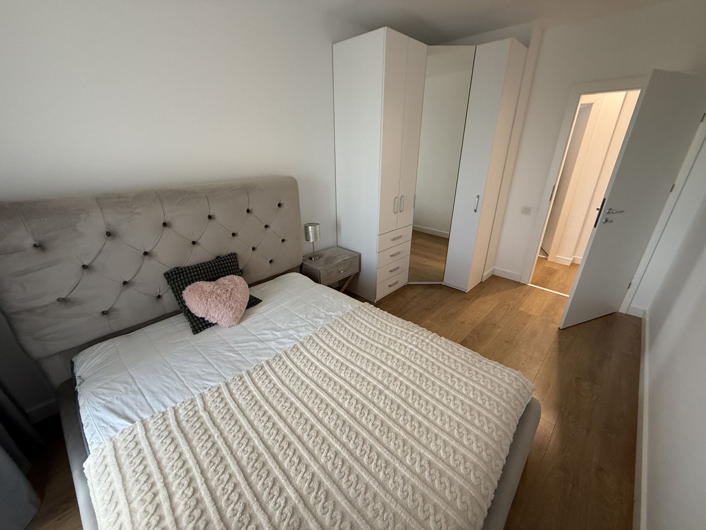 AP. 2 CAMERE- ESTIC PARK, PET-FRIENDLY, PARCARE INCLUSA, CENTRALA - Poză 7