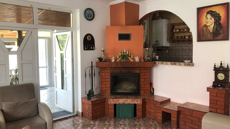 BRASADAS vinde casa cu 7 camere si teren 1100mp in zona Burdea. - Poză 9