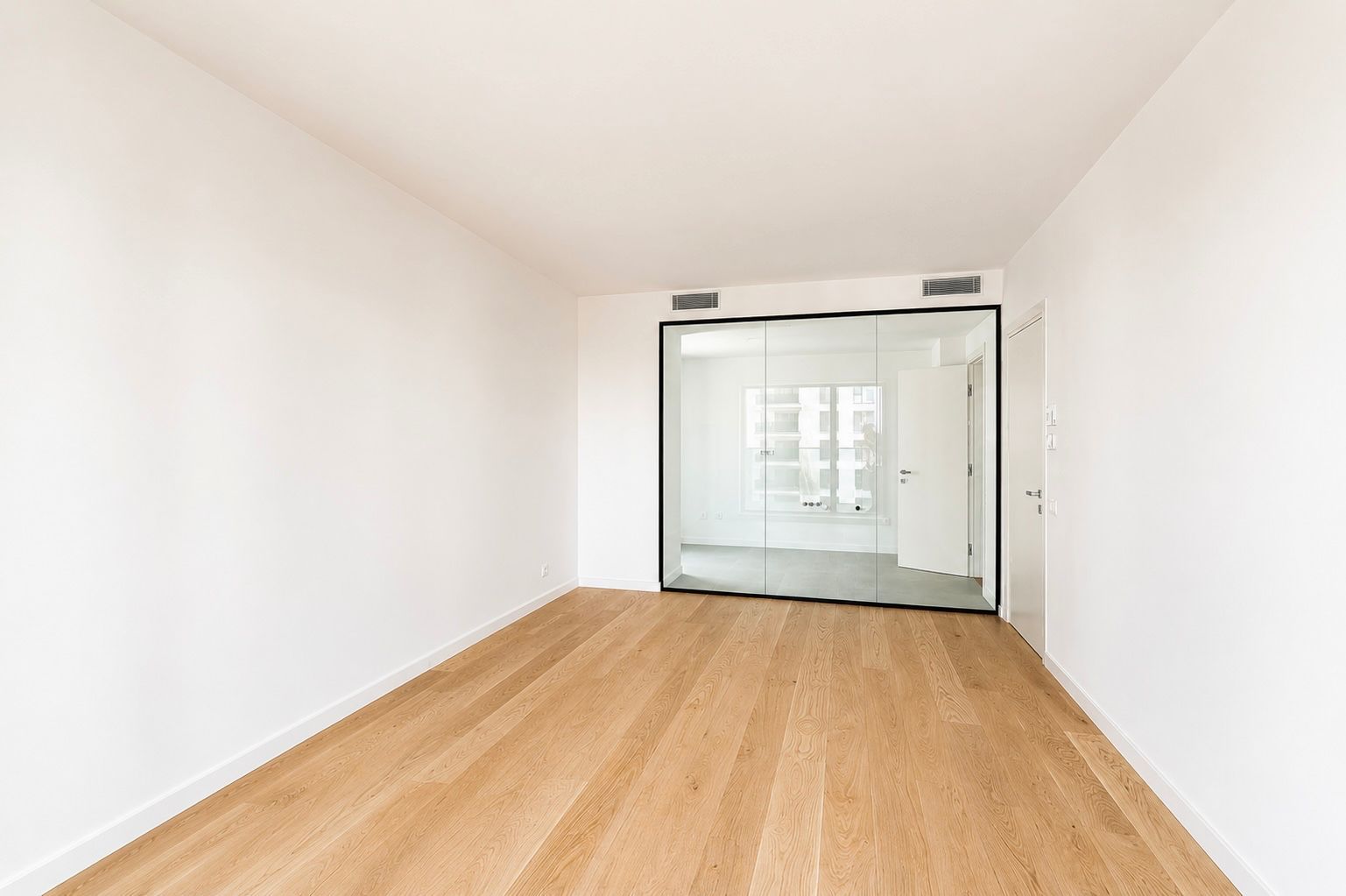Apartament 2 camere, Aviației - Nusco City Faza 2, predabil imediat - Poză 1