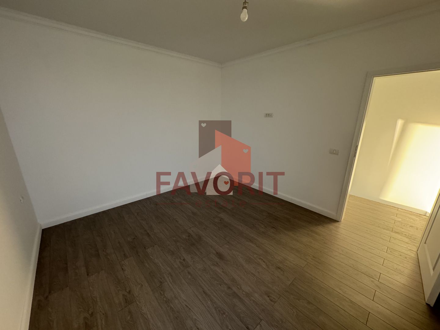 Comision 0%. Panouri si pompa de caldura. Despartit prin camera tehnica - Poză 14