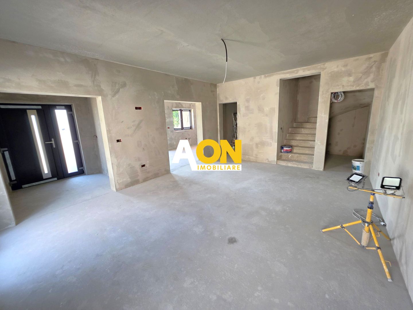 Duplex semifinisat, 4 camere,  250 mp teren, zona Schit - Poză 9