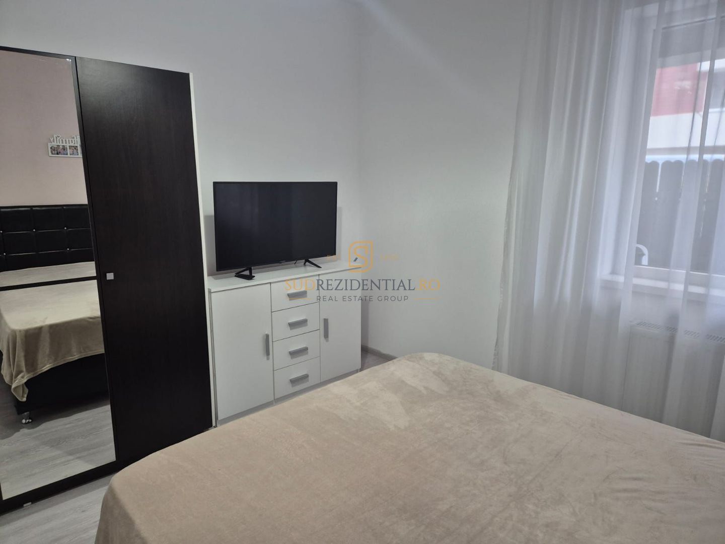 Apartament 2 camere de vanzare, mobilat utilat, gradina, acces metrou - Poză 12