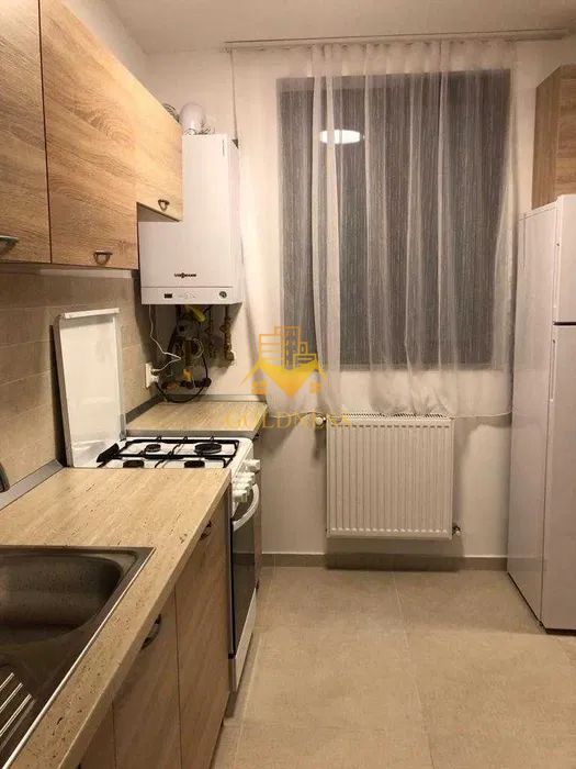 Casa de închiriat, renovată, 3 camere, curte de 60 mp, Dâmbul Rotund - Poză 3