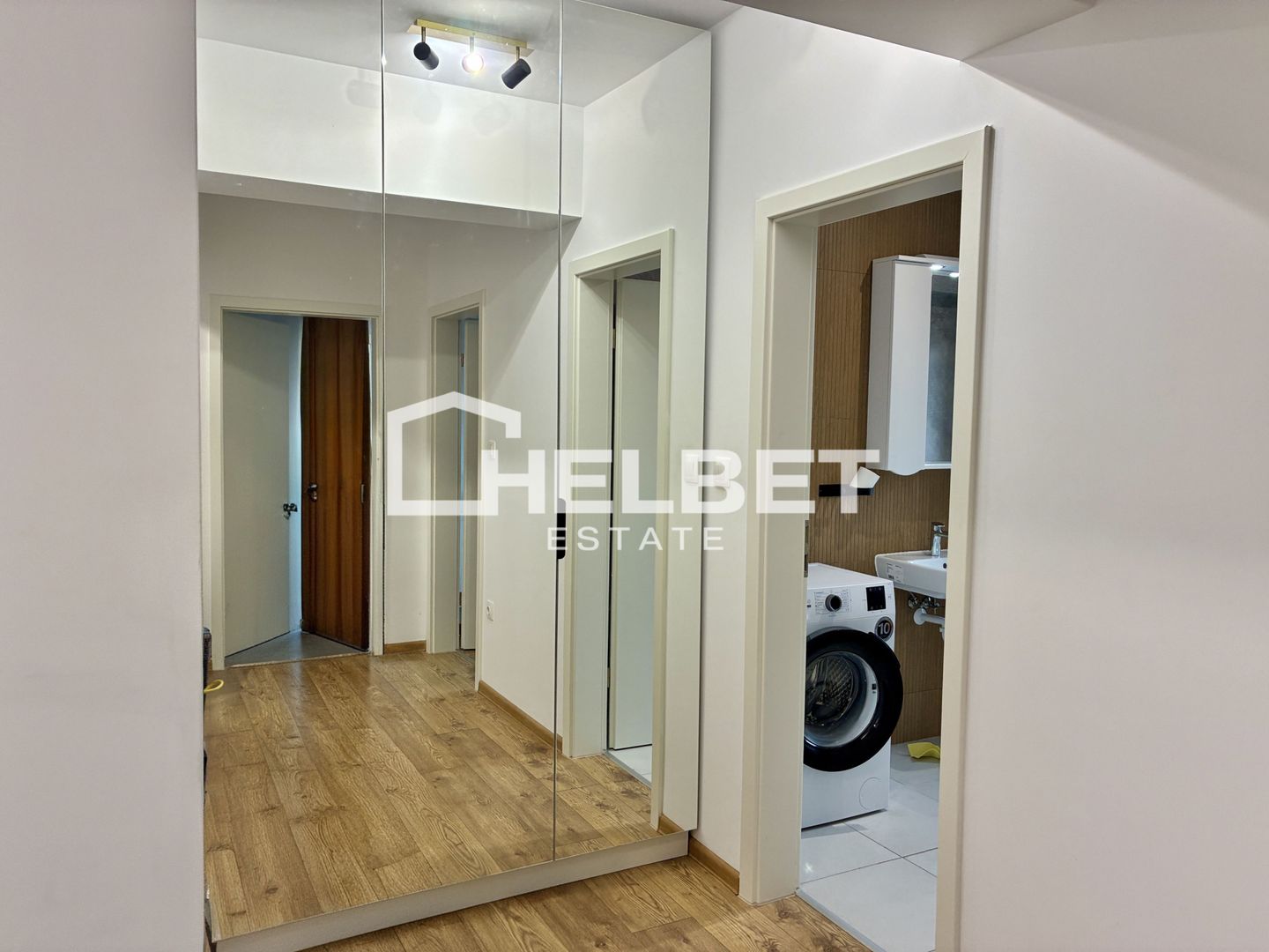 2 Camere / Decomandat / Boxă / Parcare - Poză 8