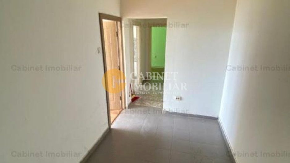 Apartament cu 3 camere Decomandat - Etaj 2 - Zona Podu Ros - Poză 3