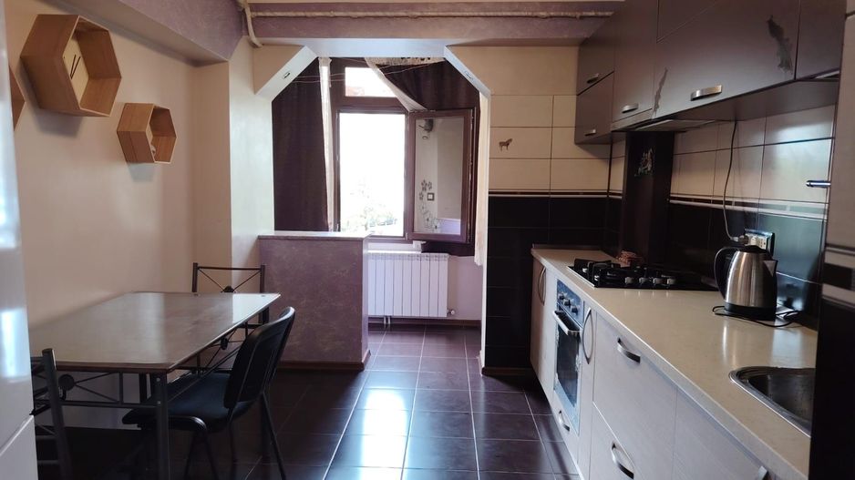 Inchiriez apartament  camere Tiglina 1. - Poză 2