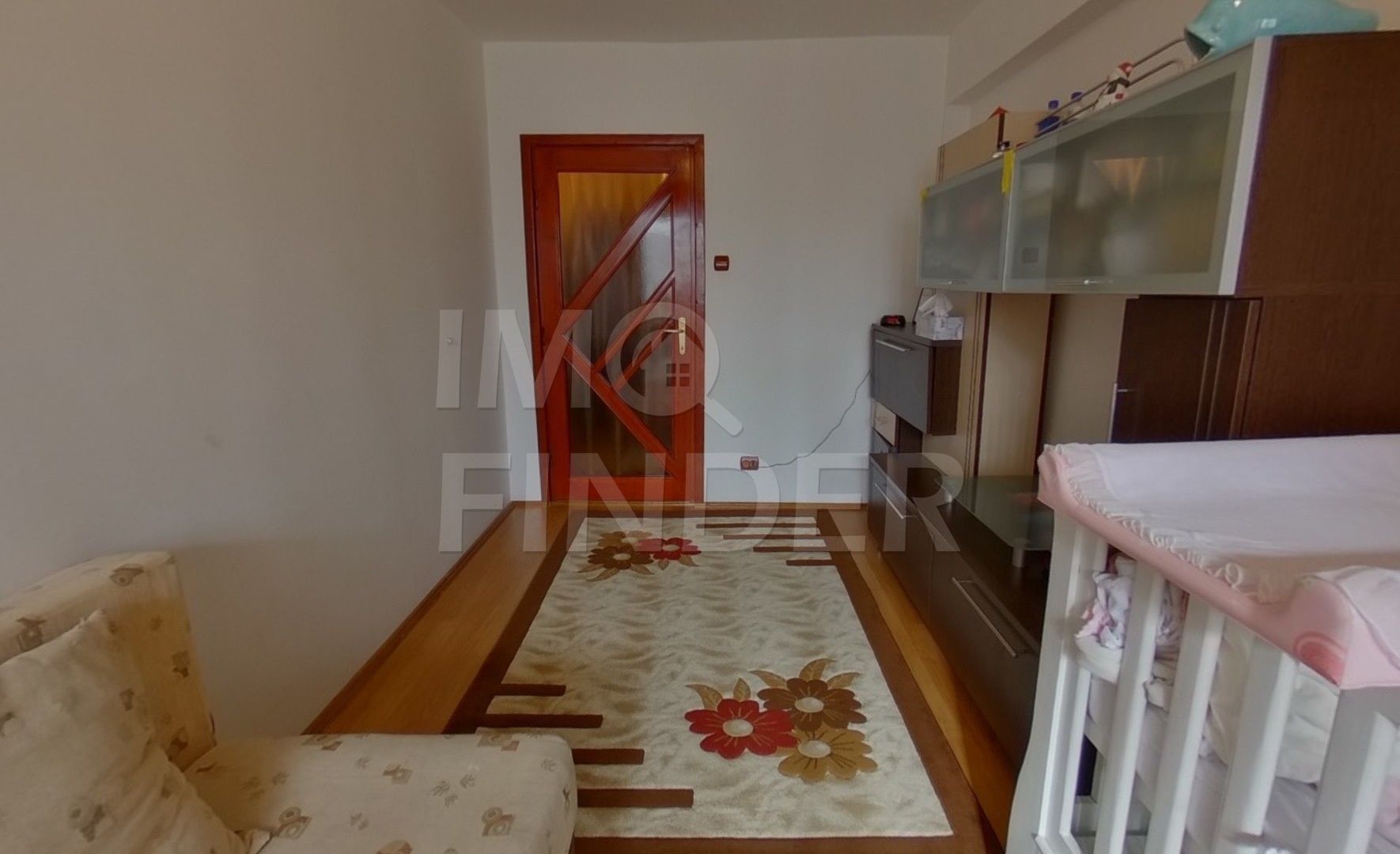 2 camere decomandate etaj2 OMV Marasti - Poză 3