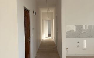 Bloc Nou. Gradina proprie de 103 mp si 2 locuri de parcare inscrise in CF. - Poză 4