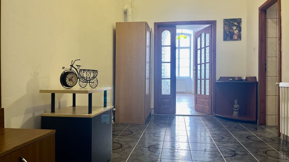 Apartament cu 2 camere, spațios,  etaj 1, zona  Piața Libertății - Poză 8