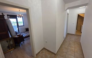 Apartament 5 camere, renovat, 68 mp utili + mansarda 52 mp,  Cetate - Poză 6