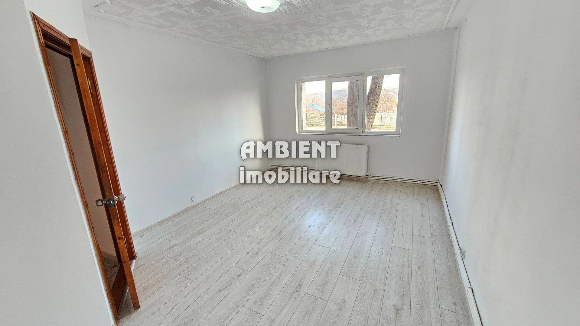 Apartament cu 2 camere decomandate, PARTER, zona CARTIER; - Poză 3