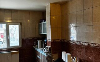 Apartament cu 3 camere , str. Bozieni - Poză 7