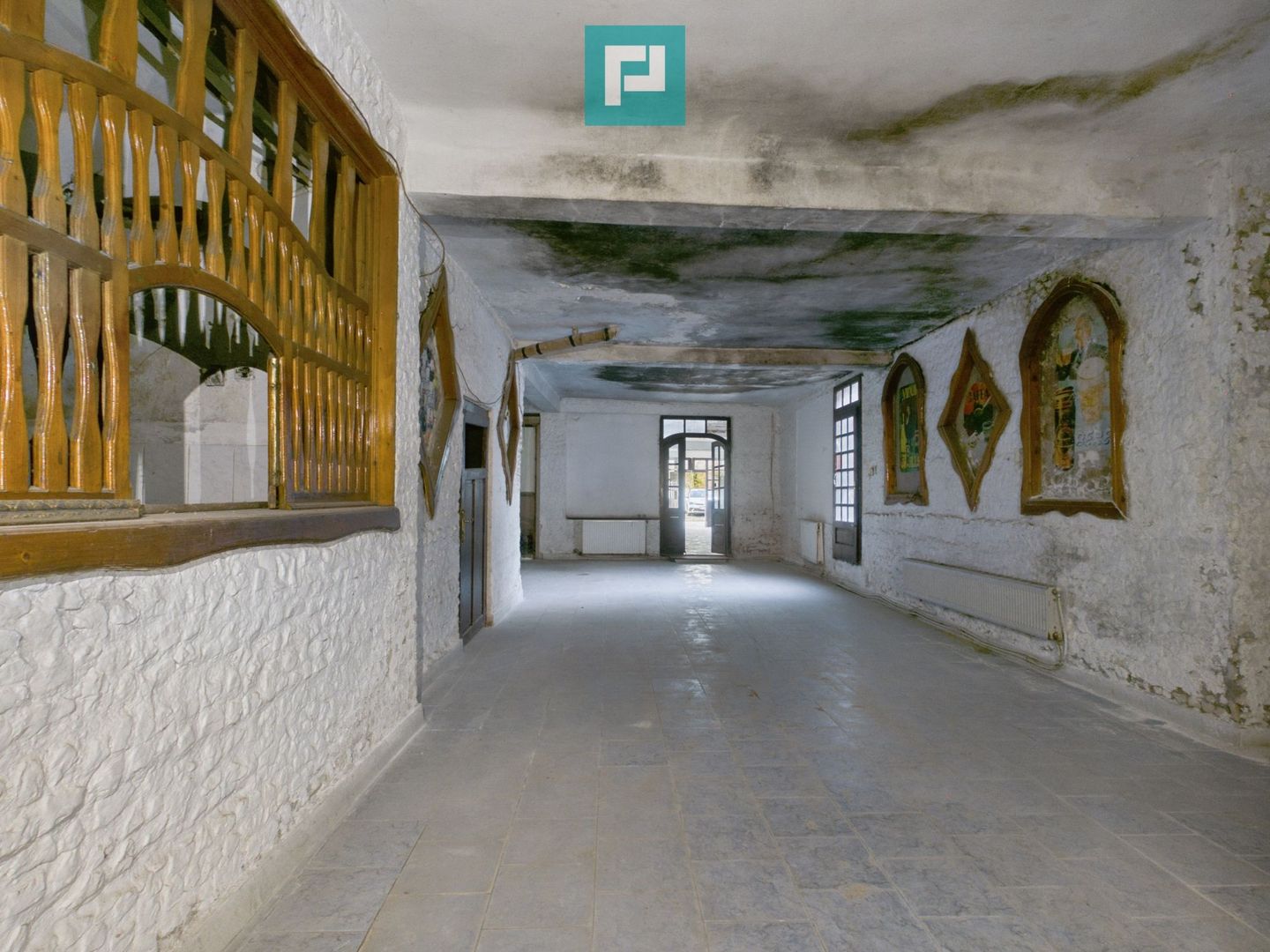 Proprietate impresionantă Sântana - 3500 mp utili - Poză 17