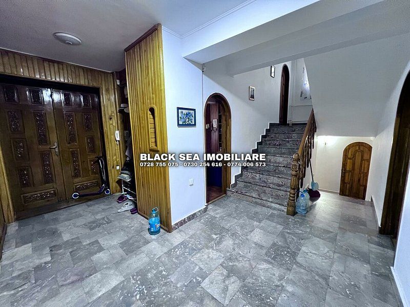 Ocazie unica de investitie in zona Ultracentrala l Vila 7 camere P+1+M - Poză 3