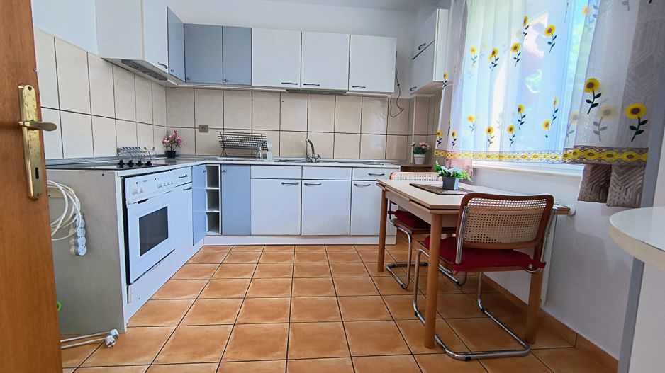 Vila Complex The CLASS,- rond OMV Pipera- curte - garaj - Poză 9