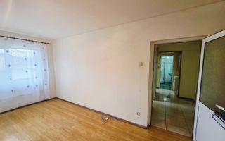 Vanzare apartament 2 camere decomandat, Malu Rosu, parter inalt - Poză 3