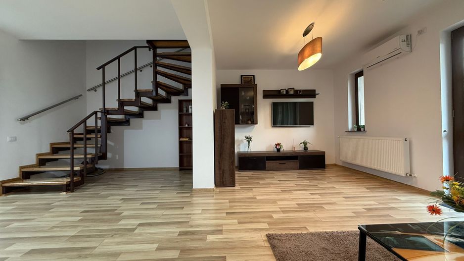 Casa de inchiriat 3 camere | BUCIUM | langa padure - Poză 4