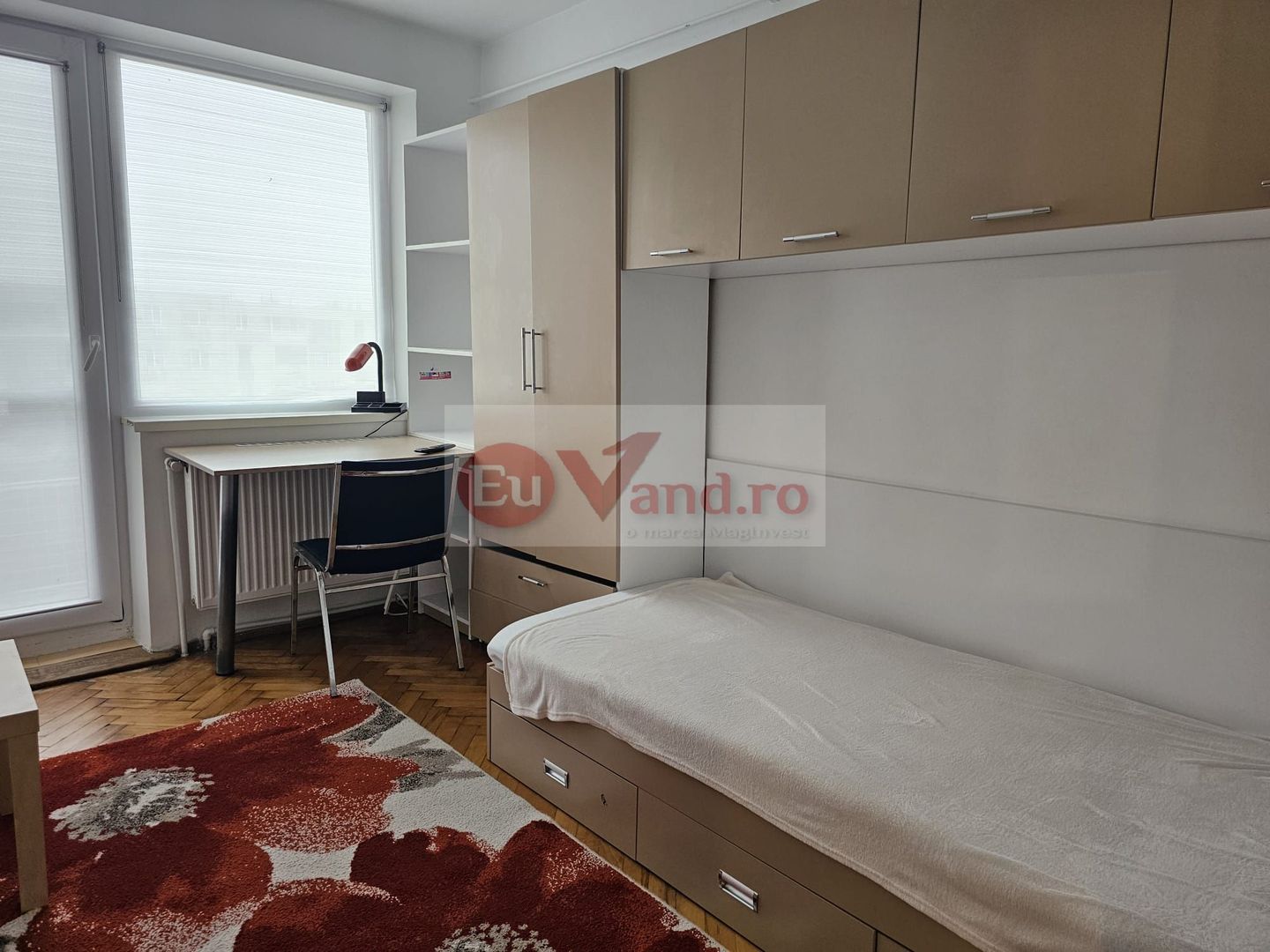 Apartament cu 3 camere, mobilat si utilat - Piata Centrala - Poză 6