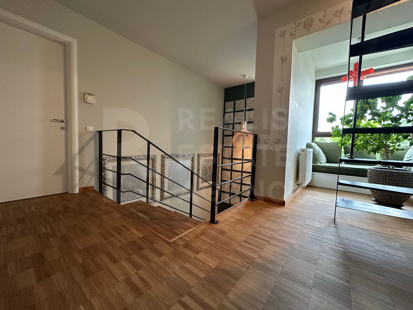 Vânzare, casă de tip Duplex cu gradină proprie, Otopeni, București - Poză 7