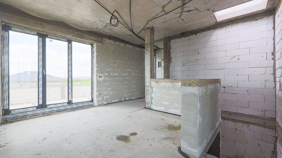 PROPRIETATE VÂNDUTĂ! Vilă spațioasă– Via Carmina, Arad. - Poză 6