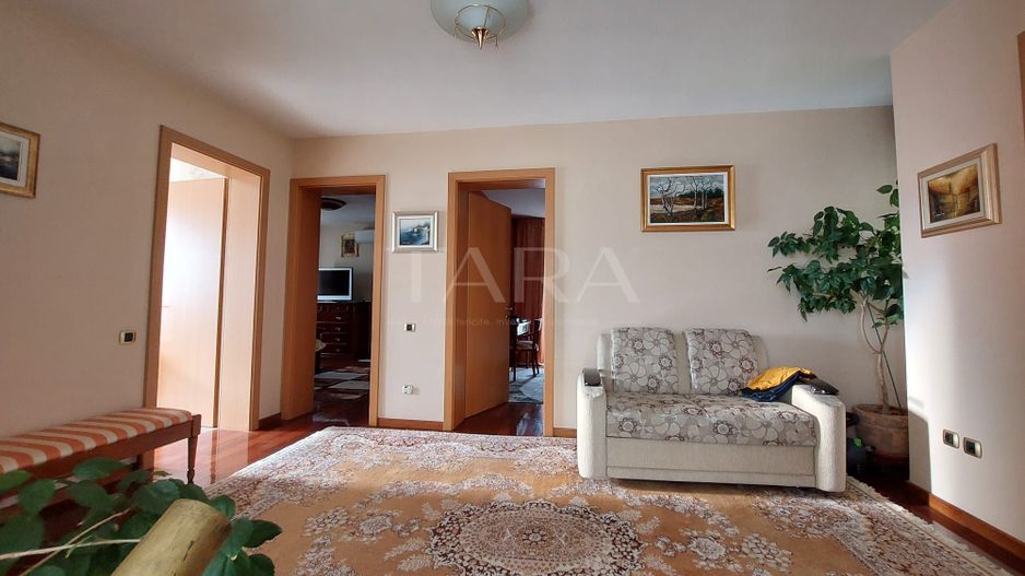 Casă cu 5 camere. de vânzare in Floresti, zona Parcului Poligon. - Poză 17