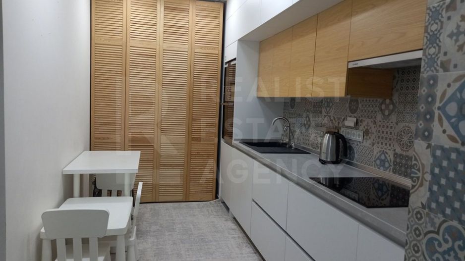 Chirie, apartament 3 camere 89 mp, str. Constantin Varnav, Telecentru - Poză 4