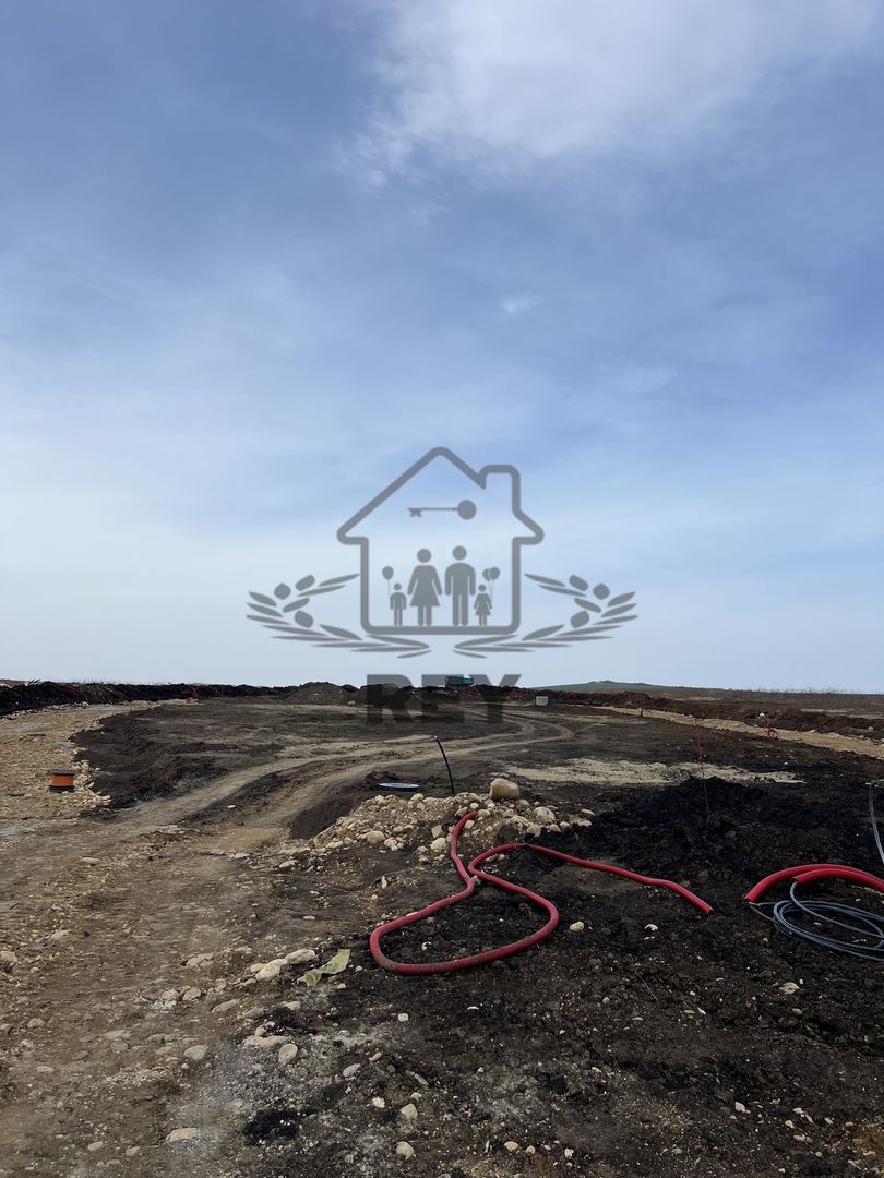 Teren cu PUZ, utilități și autorizație de construire/casă unifamilială - Poză 14