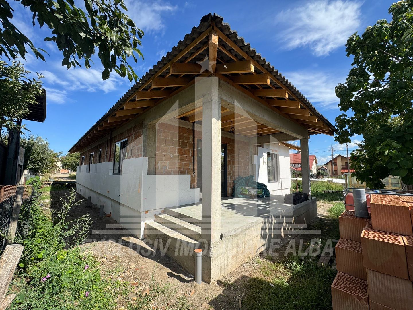 Casa individuala la asfalt cu toate utilitatile, Micesti - Poză 14