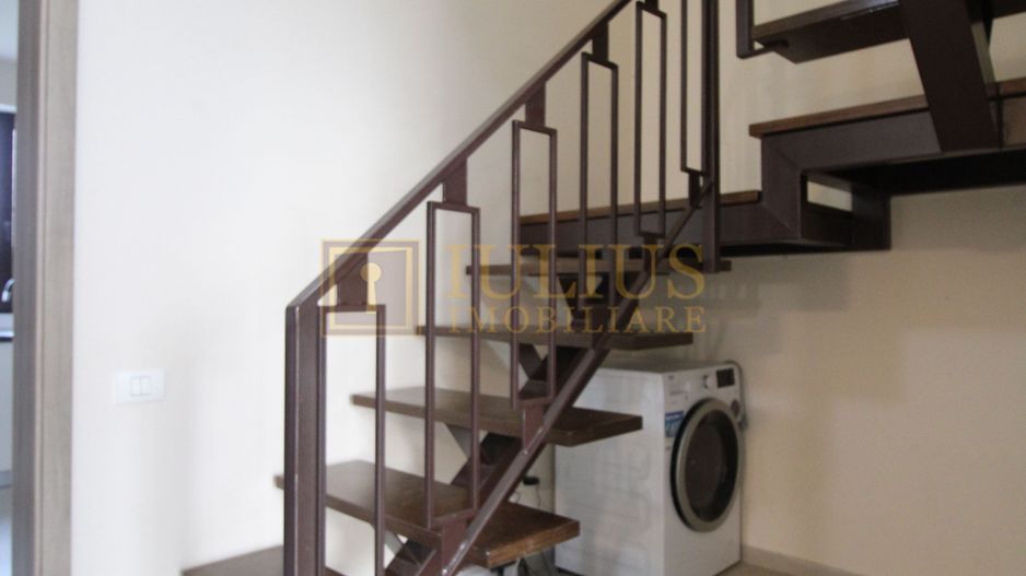 Casa Giroc, 4 camere, 2 bai, curte interioara. - Poză 9