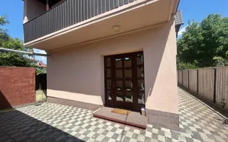 „Vilă cu piscină și teren 1.400 mp în zona Mal, Onești - Poză 53