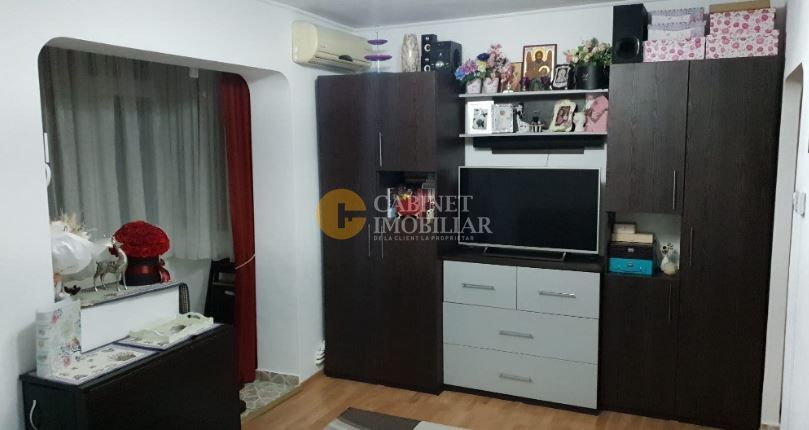 Etaj 1 Apartament 2 camere decomandat Pacurari-bulevard - Poză 4