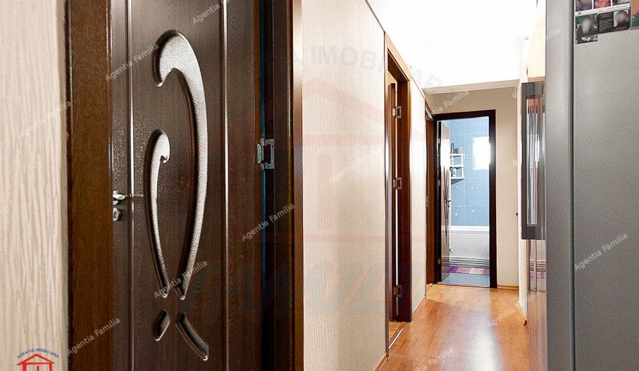 Apartament spatios, renovat, 4 camere, decomandat, etaj 4, Micro 39 - Poză 7