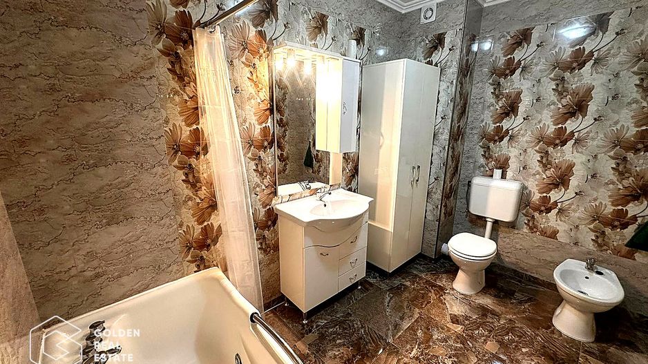 Apartament superb, Ared Kaufland, 3 camere, etaj 3, centrala proprie si balcon - Poză 9