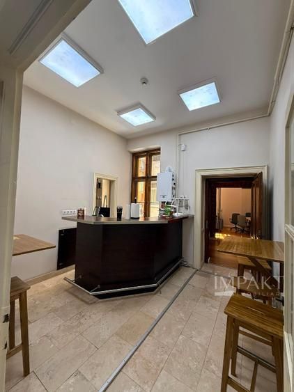 Spațiu de birouri Ultracentral in Palatul Széki - Poză 5