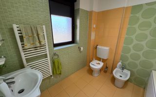 Casă spațioasă, 6 camere, teren 947 mp – Giarmata Vii, comision 0 - Poză 8