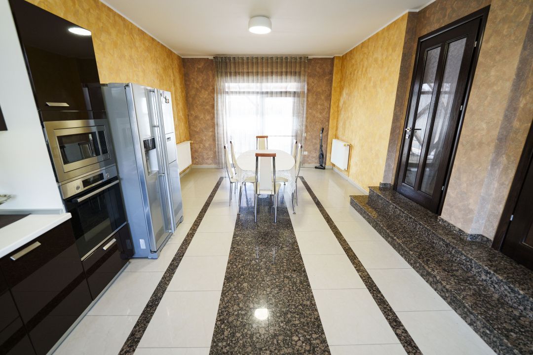 Vila moderna S+P+M, piscina acoperita, sauna, sala fitness-zona Ford/Cassia Park - Poză 11