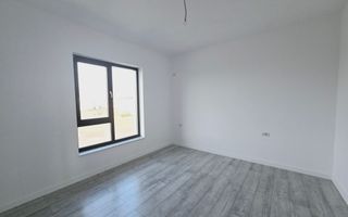 Vila individuala-5 camere-200m de autobuz-pod cu placa de beton - Poză 6