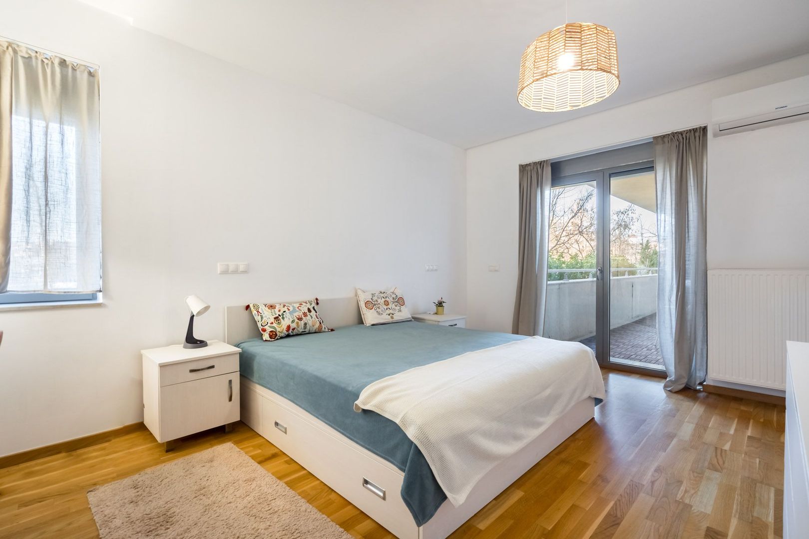 COMISION 0% - Apartament 4 camere superb 130mp, cu terasa, in incinta Green Lake - Poză 14