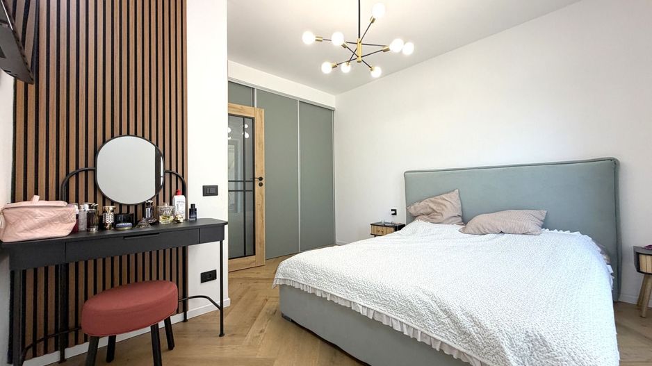 Casa individuala renovata integral P+M Chitila-Bucurestii Noi - Poză 8