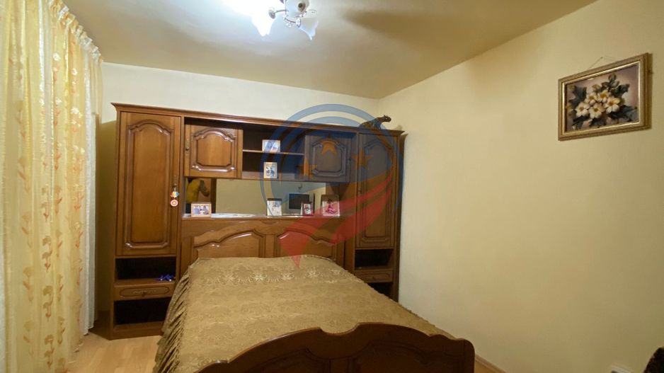 VILA GENEROASA CU TEREN 720 METRI IN APROPIEREA  ELECTROPUTERE MALL - Poză 11