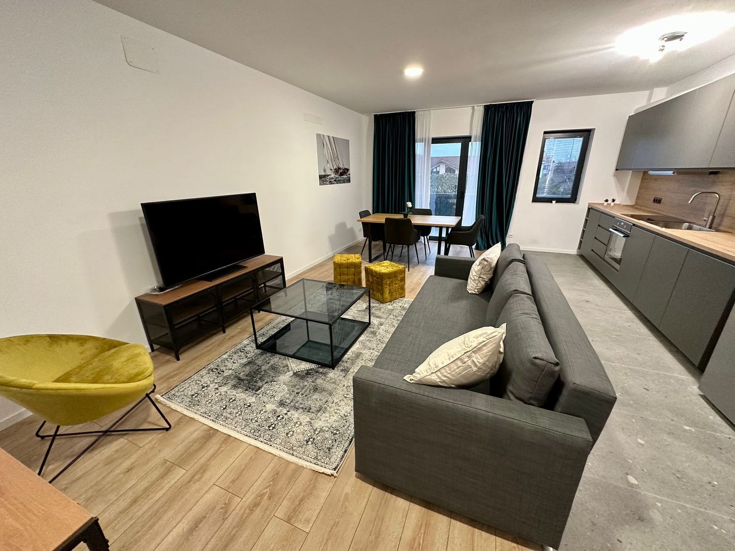 Inchiriere apartament 2 camere si loc parcare | Grand Park Pipera - Poză 3