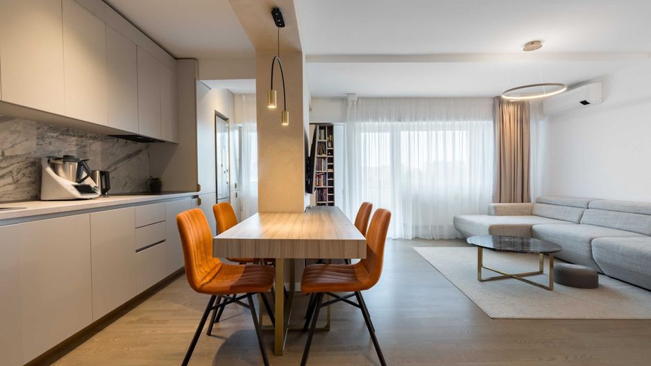 3 camere Bloc nou,Mobilat Utilat,Parcare sub,Paza,Boxa,Vedere panorami - Poză 1