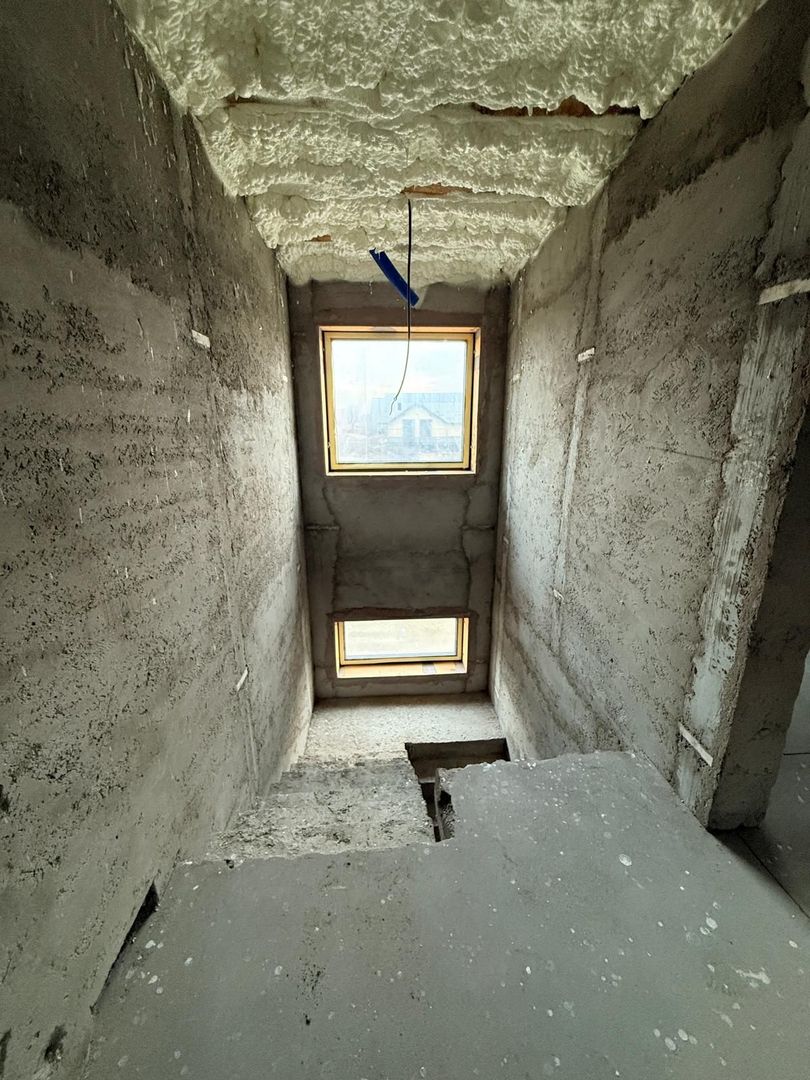 DE VÂNZARE sau SCHIMB - Vilă P+M semifinisată, zona Moara Grecilor; - Poză 10