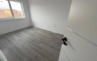 Locuinta moderna 3 camere cu gradina si terasa in Selimbar - Poză 4