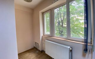 Apartament cu 2 camere, la etaj intermediar, situat Ultracentral - Poză 6