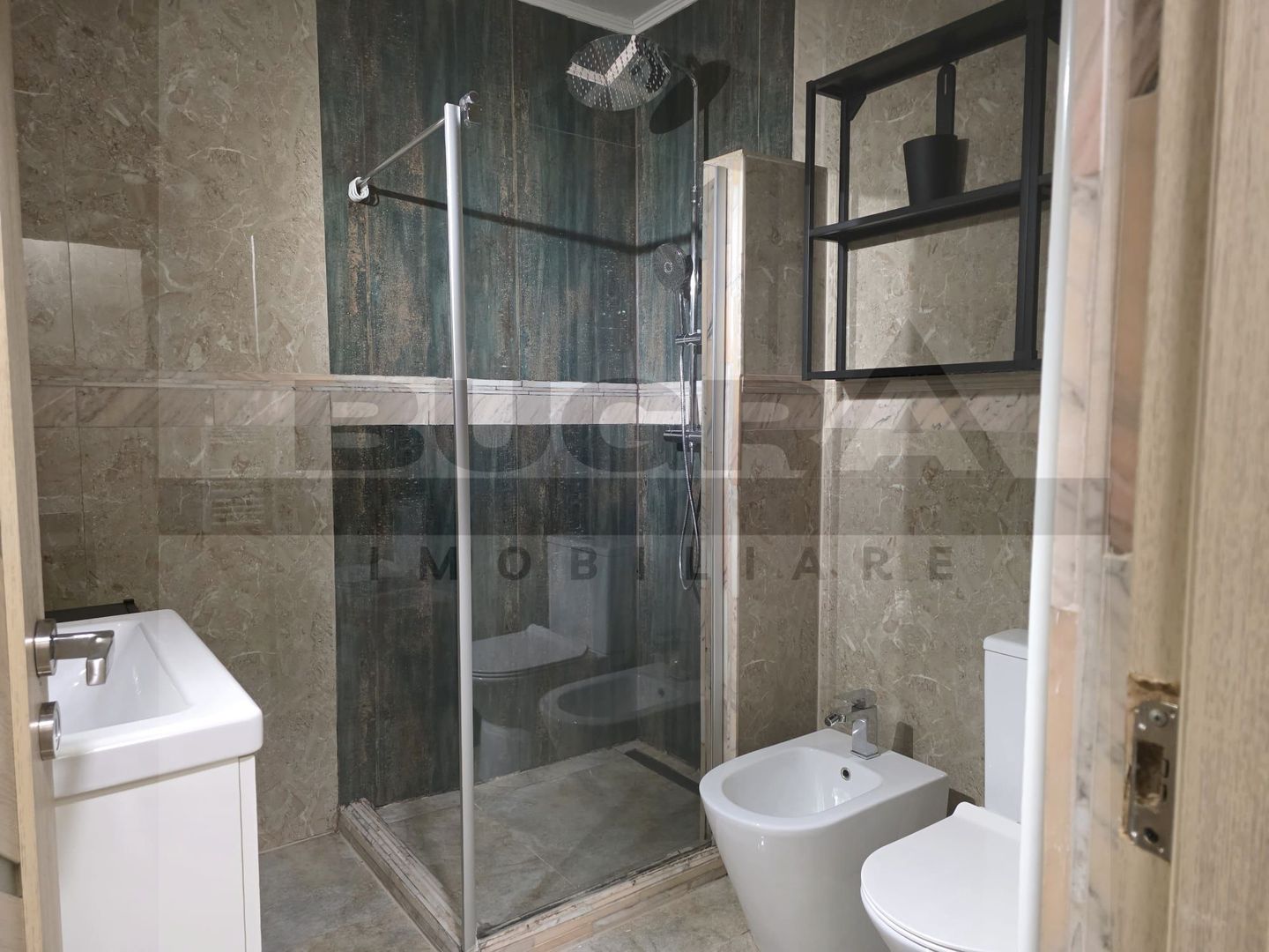Apartament 2 camere 54mp, parcare, zona VIVO - Poză 5